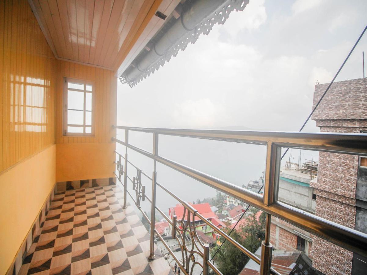 Oyo 79616 Hotel Mayur ดาร์จีลิง ภายนอก รูปภาพ